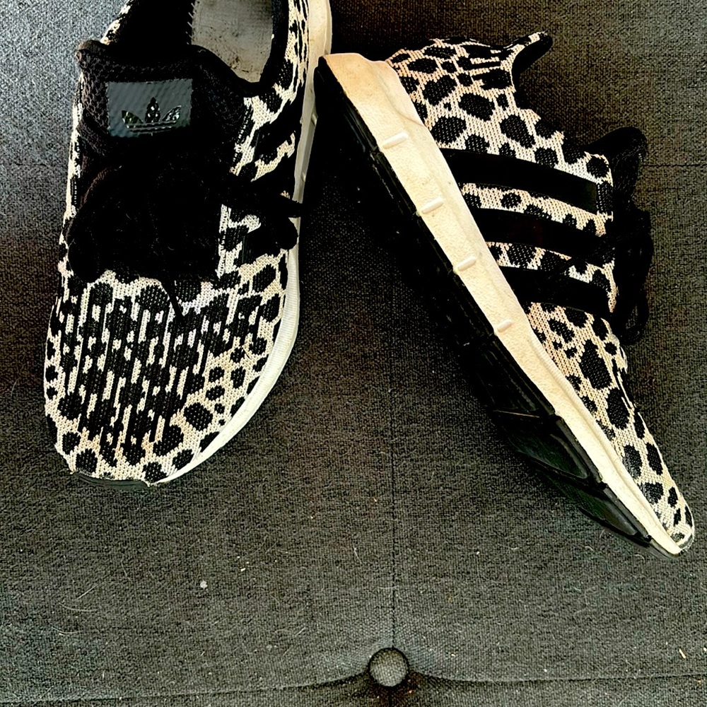 Adidas Original Woman’s Swift Run Sneakers